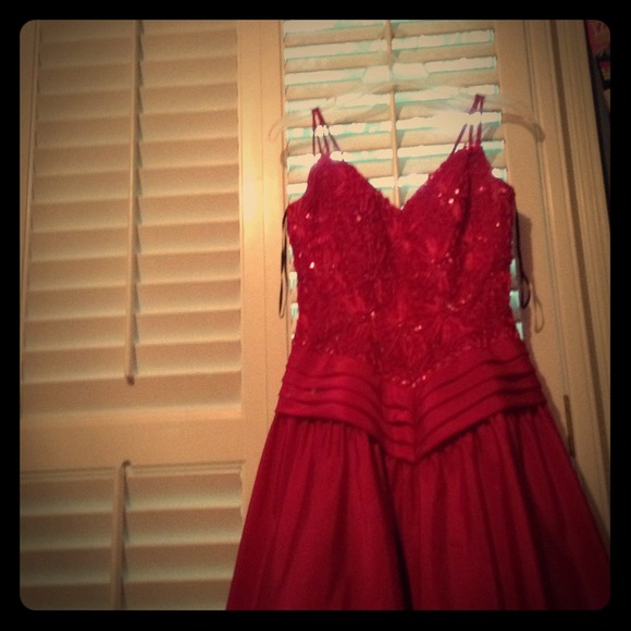 Big ball gown - Picture 1 of 2