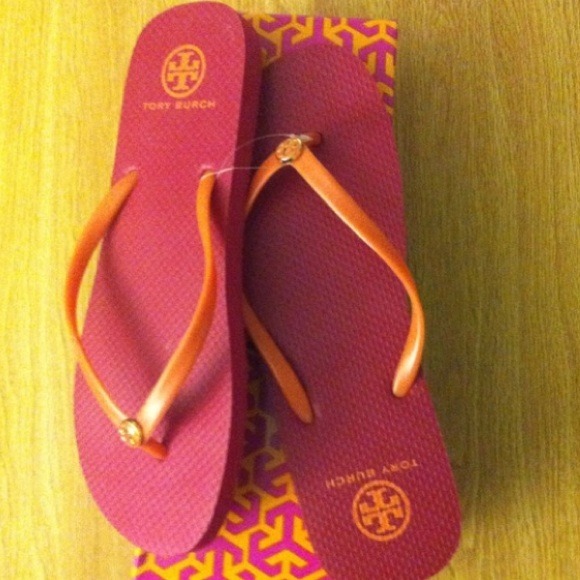 Tory burch flip flops size 7