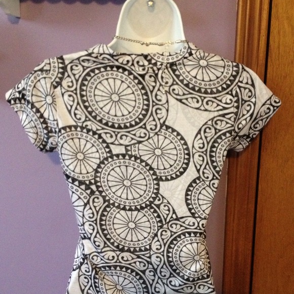 Balance Collection Top - Picture 2 of 2