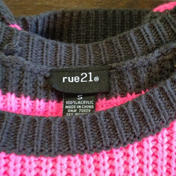 Pink and Grey Sweater - Picture 2 of 2