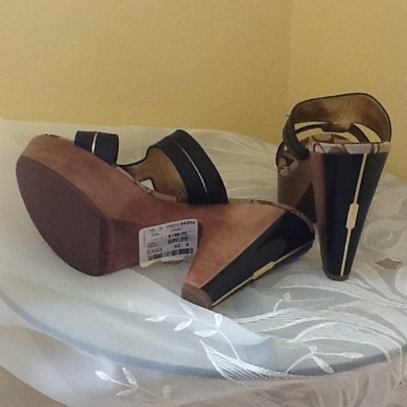 Coach authentic. - Picture 2 of 4