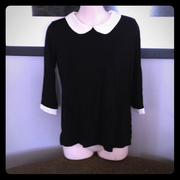 NWOT Peter Pan collared top!