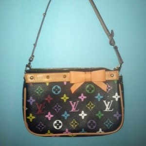 Louis Vuitton small purse, barely used, super cute