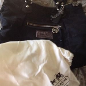 REDUCED! 🎀Coach Poppy Purse!!🎀