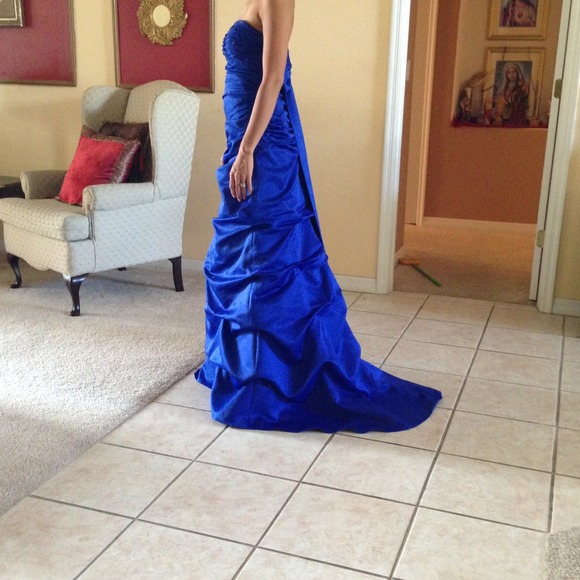 Cobalt blue gown - Picture 1 of 4