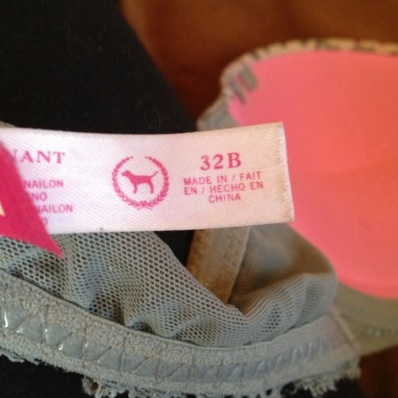 VS PINK strapless push-up bra - Picture 3 of 4