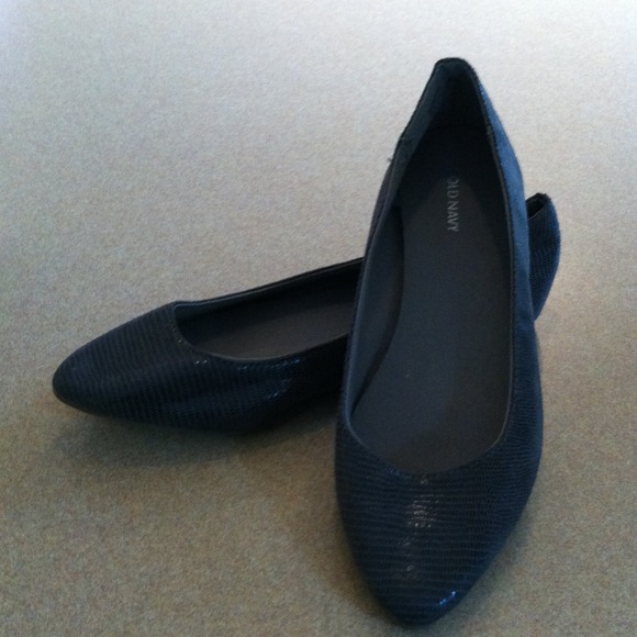 Grey Old Navy flats!!! Size 6