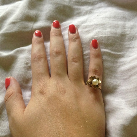 Stunning 14k gold ring - Picture 2 of 2