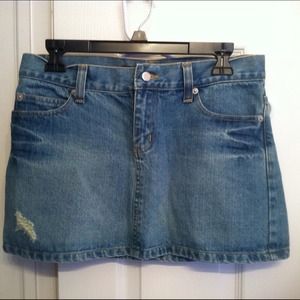 Jean skirt. Denim mini.