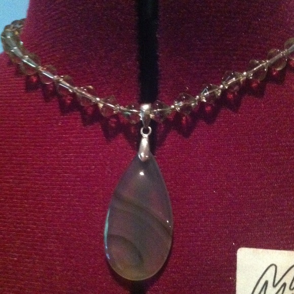 NWOT IT'S REALLY COOL COLOR NECKLACE