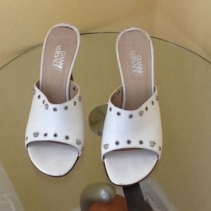 Gianni Versace cute white sandals
