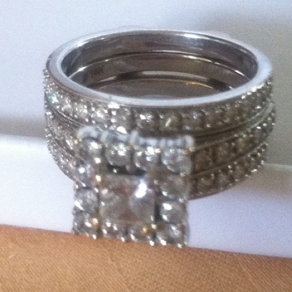 ❌SOLD❌💍Diamond bridal set-