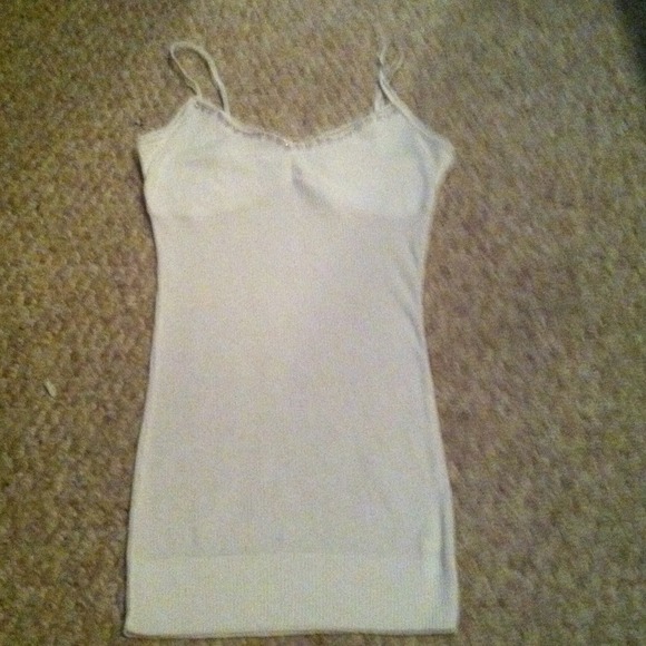 Cute tank - Picture 2 of 2