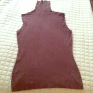 Turtle neck sweater/ no sleeves