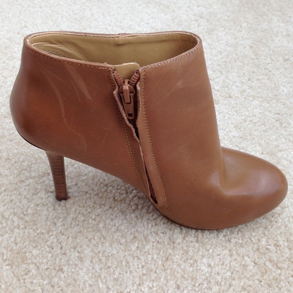 ❌Sold❌Reserve for @alyciamassey 🎀host pick🎀 - Picture 3 of 4