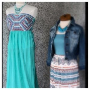 TRIBAL GREEN MAXI DRESS.