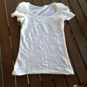 ⭕️sold bundle Small white scooped neck tee