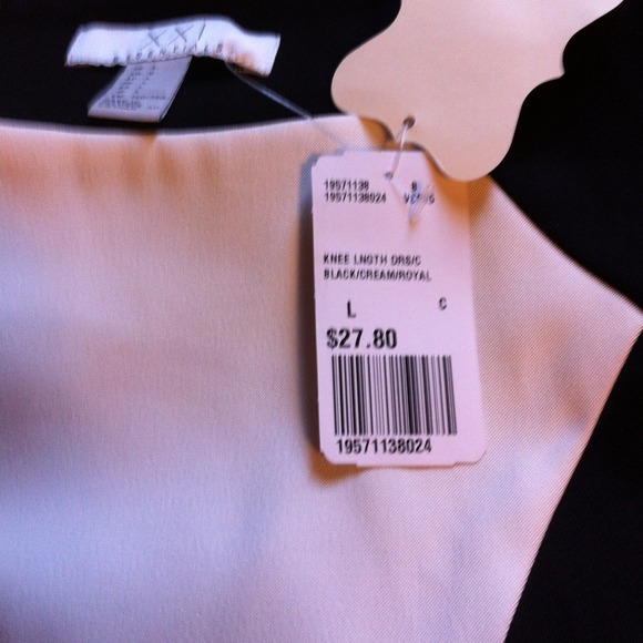 ❌SOLD IN BUNDLE❌ - Picture 4 of 4