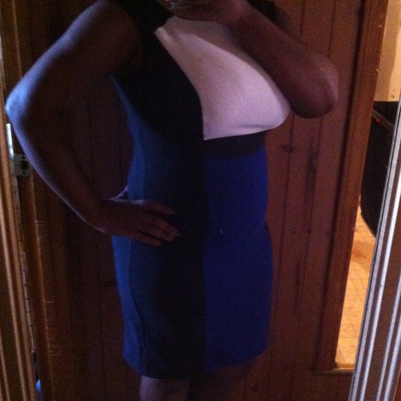 ❌SOLD IN BUNDLE❌ - Picture 2 of 4