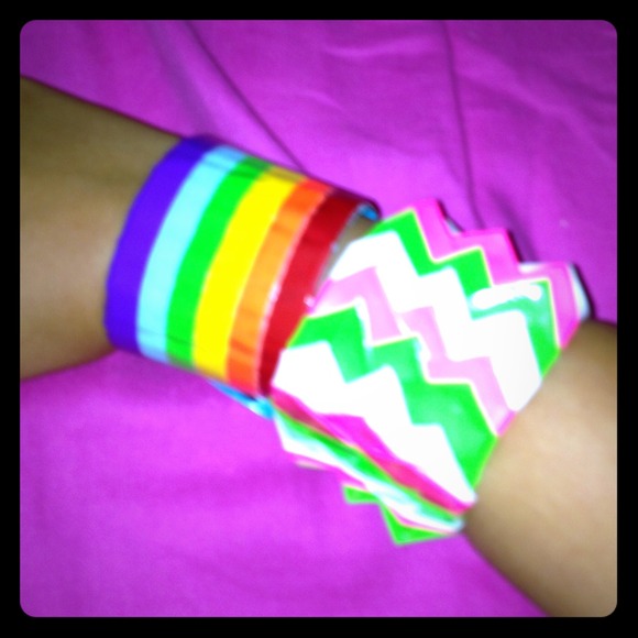 Accessories - Duct tape bracelets