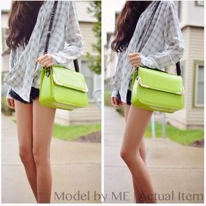 Bags - SALE Classy messenger bag GREEN Bags - SALE Classy messenger bag GREEN