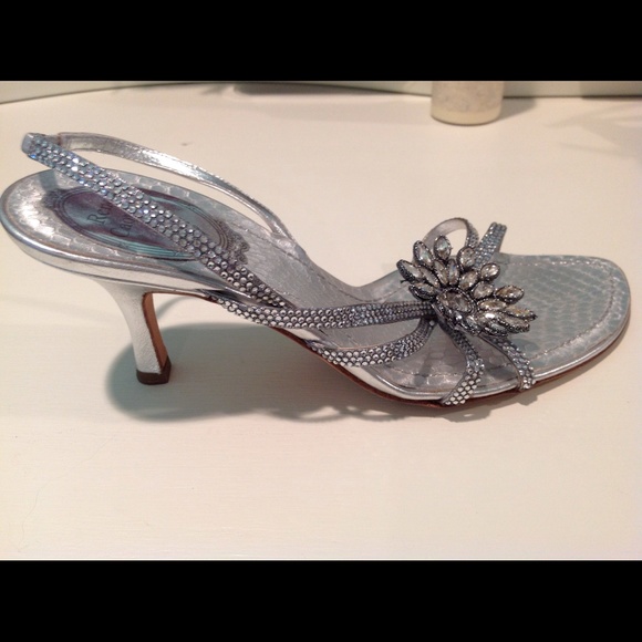 REDUCED!! Exclusive designer Rene Caovilla