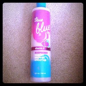 Bath&BodyWorks raspberry yogurt shower smoothie