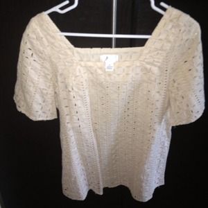 Ann Taylor Loft eyelet 3/4 sleeve top. Size 8