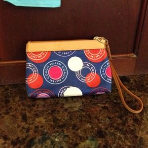 Authentic COACH clutch!