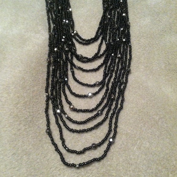 Black Beaded Necklace & Earring Set - Picture 4 of 4