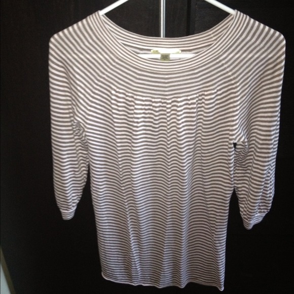 ***SOLD***Banana light tan stripe sweater