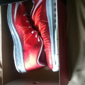 Air Max Lebrons X Low and Lebron Elite Socks