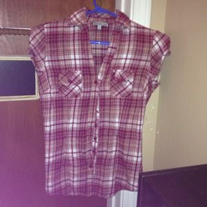 Red and white plaid t shirt