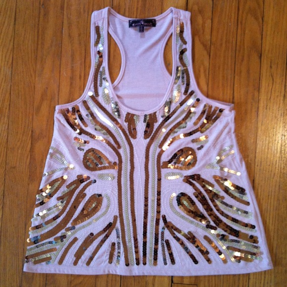 Almost Famous Tops - 🚫SOLD🚫🎀HOST PICK 8/26🎀 NWOT Sequin shirt
