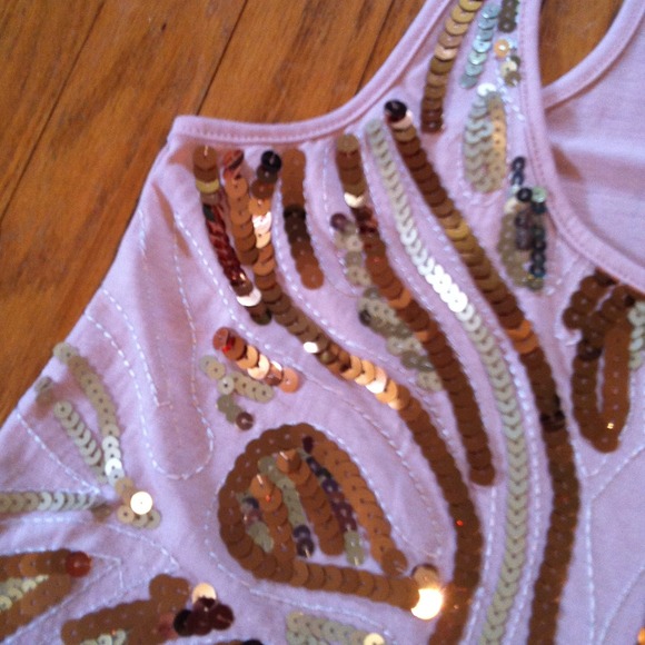 🚫SOLD🚫🎀HOST PICK 8/26🎀 NWOT Sequin shirt - Picture 2 of 4