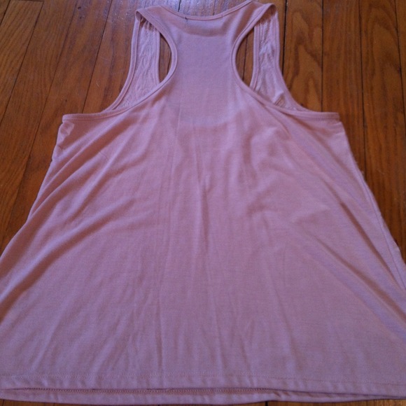 🚫SOLD🚫🎀HOST PICK 8/26🎀 NWOT Sequin shirt - Picture 4 of 4