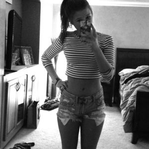 Cropped striped top