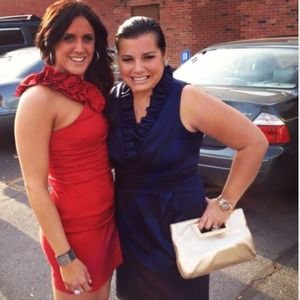 Authentic Gold Michael kors clutch;) 65$ or BO