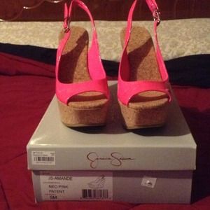 Jessica Simpson Amande neon pink