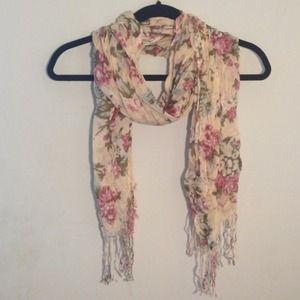 Floral scarf 🌸