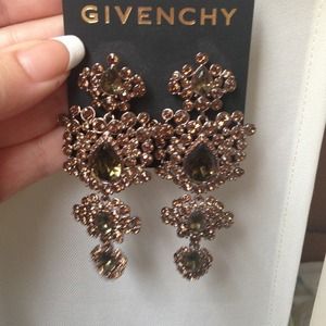 ‼️ON SALE‼️Givenchy earrings NWT