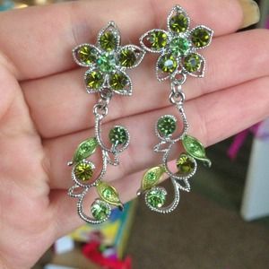 Shiny green dangly earrings