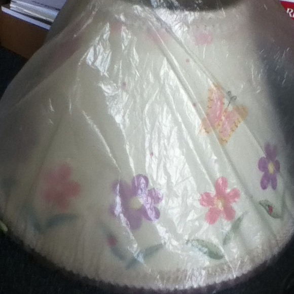 NWOT Butterfly+flower lamp shade and stand - Picture 4 of 4