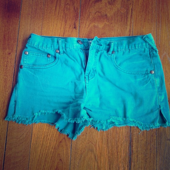 🚫 SOLD 🚫 Teal Free People Shorts