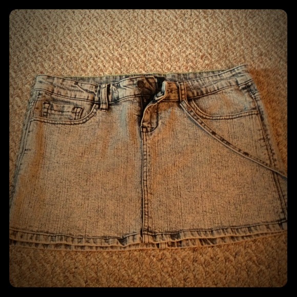 Dresses & Skirts - Gray denim skirt