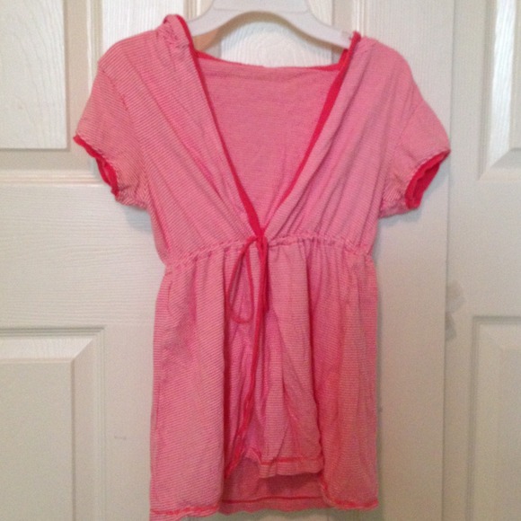 Hooded shirt
