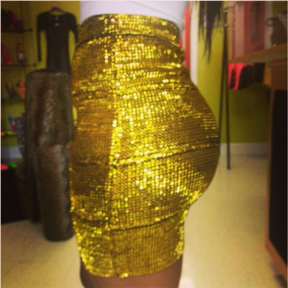 Dresses & Skirts - Gold shiny dress !!!!
