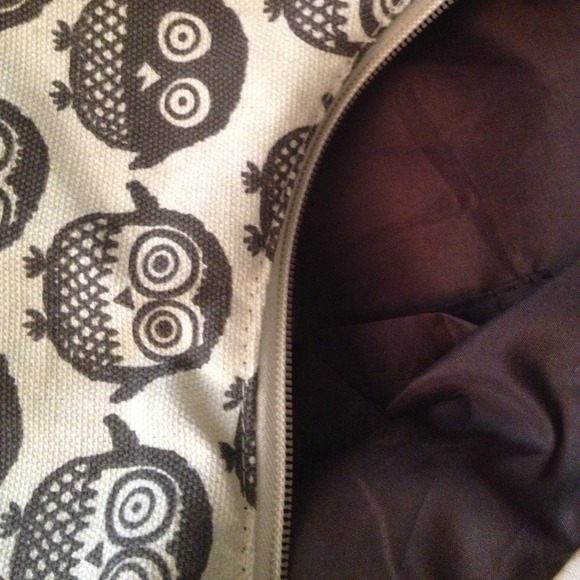 Cute Owl Print Sling Bag - Picture 2 of 2
