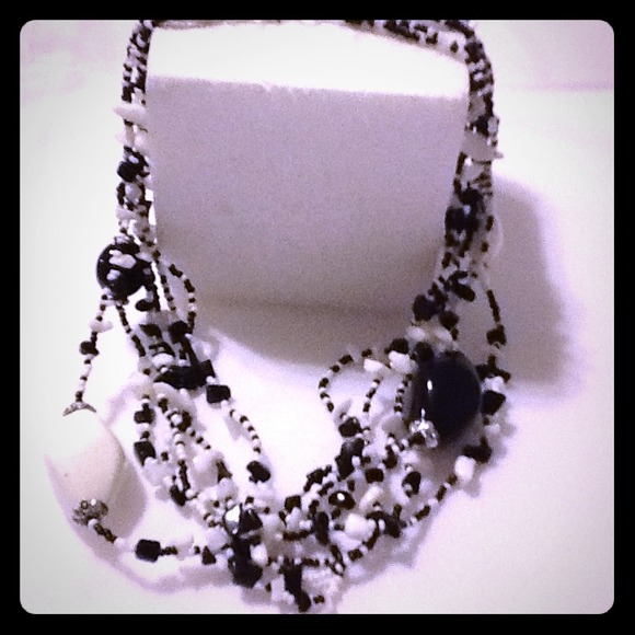 W necklace