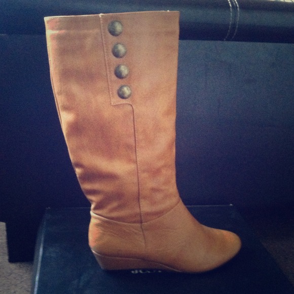 Tan boots